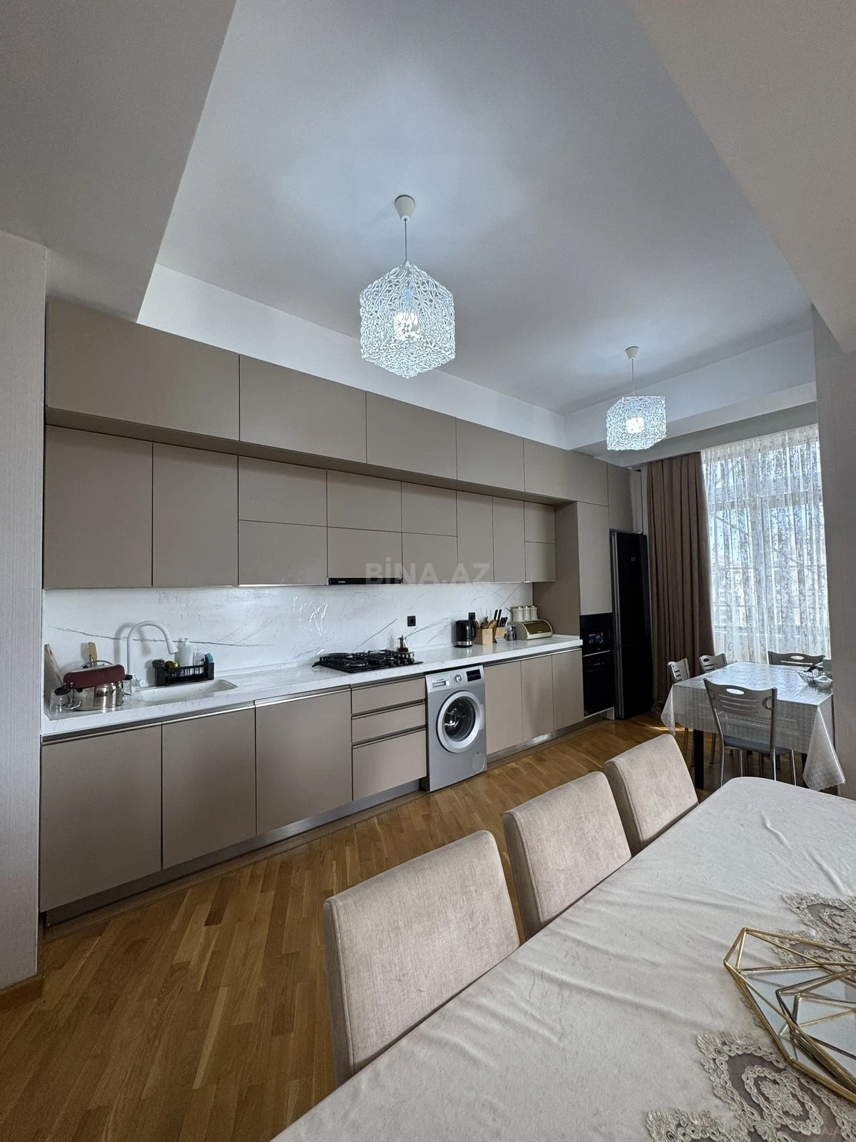 Satılır 3 otaqlı mənzil 106 m²