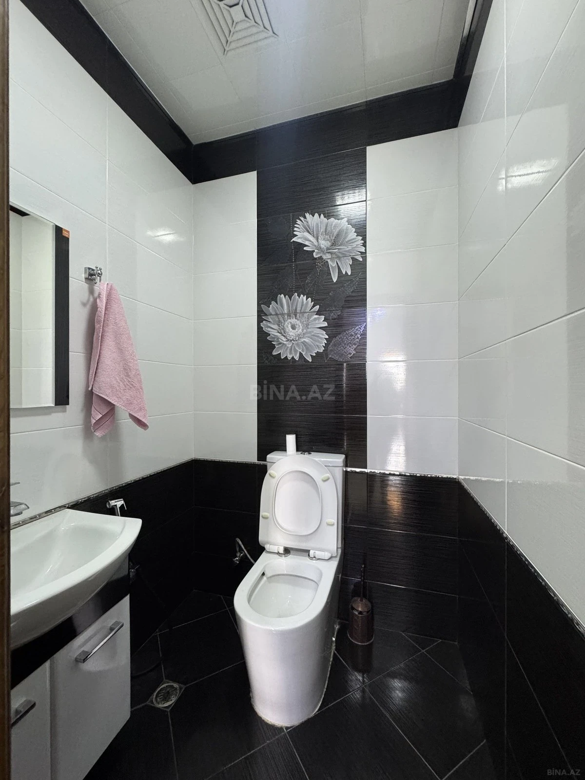 Satılır 3 otaqlı mənzil 106 m²