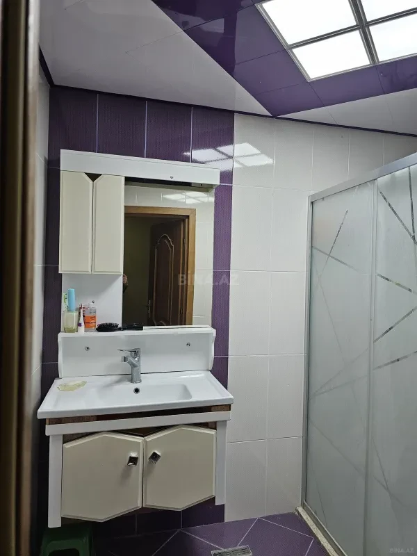 Satılır 3 otaqlı mənzil 130 m²