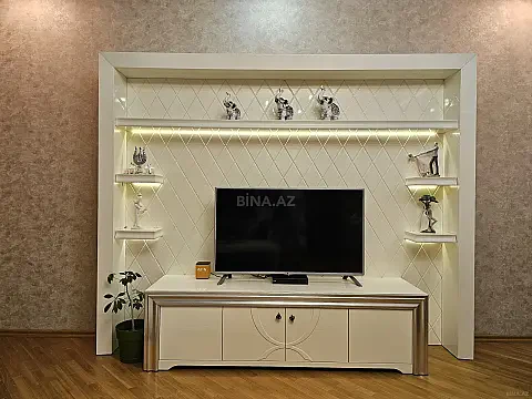 Satılır 3 otaqlı mənzil 130 m²