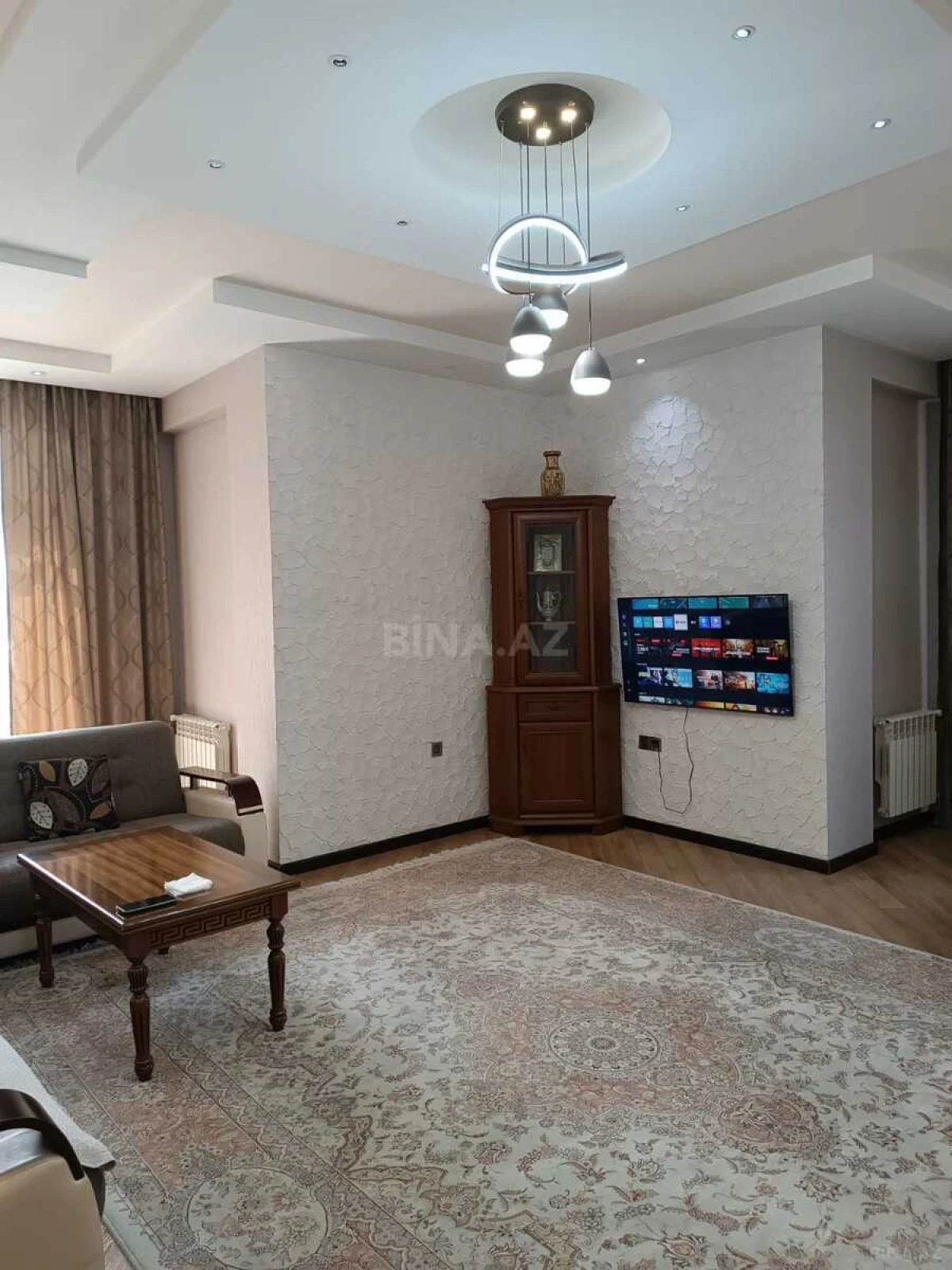 Satılır 4 otaqlı mənzil 150 m²