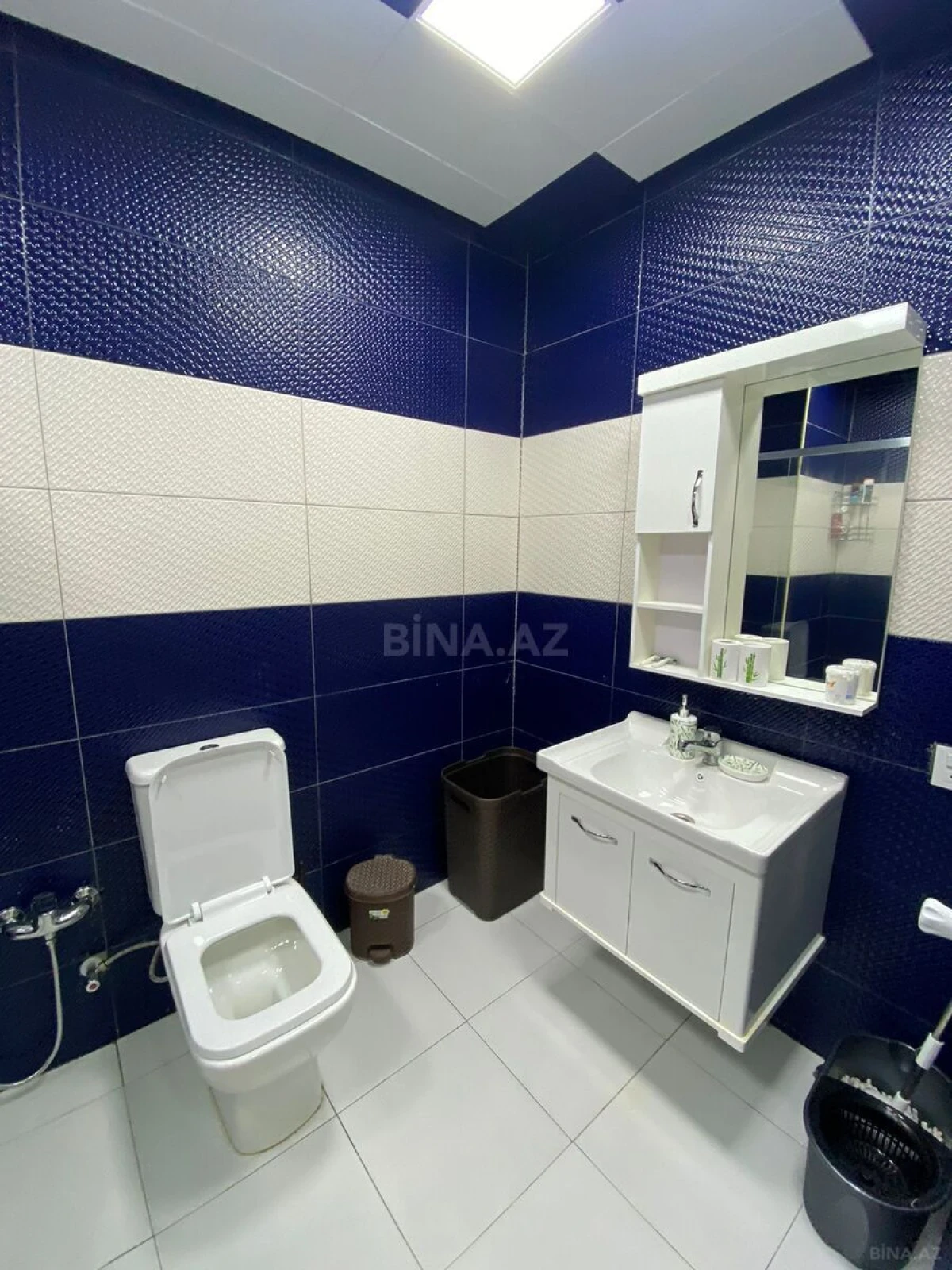Kirayə verilir 2 otaqlı mənzil 70 m²