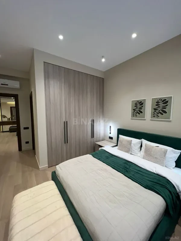 Kirayə verilir 3 otaqlı mənzil 140 m²