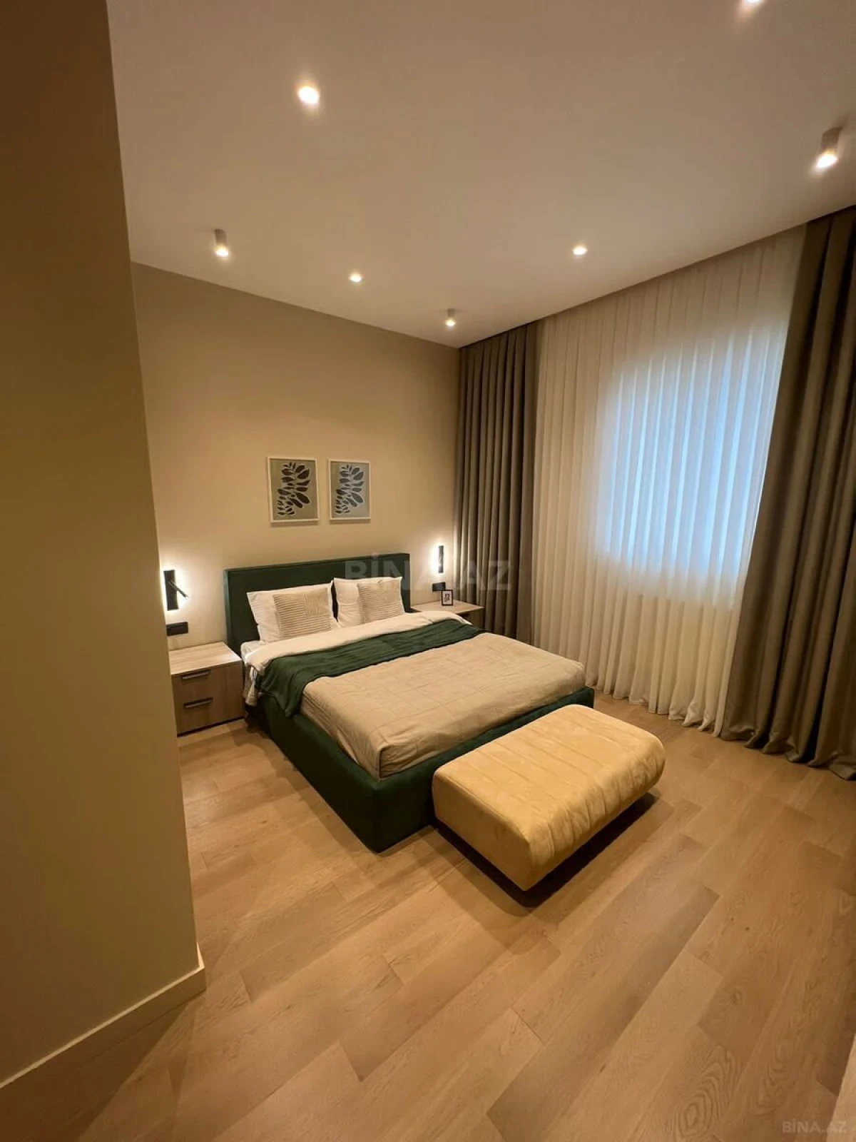 Kirayə verilir 3 otaqlı mənzil 140 m²