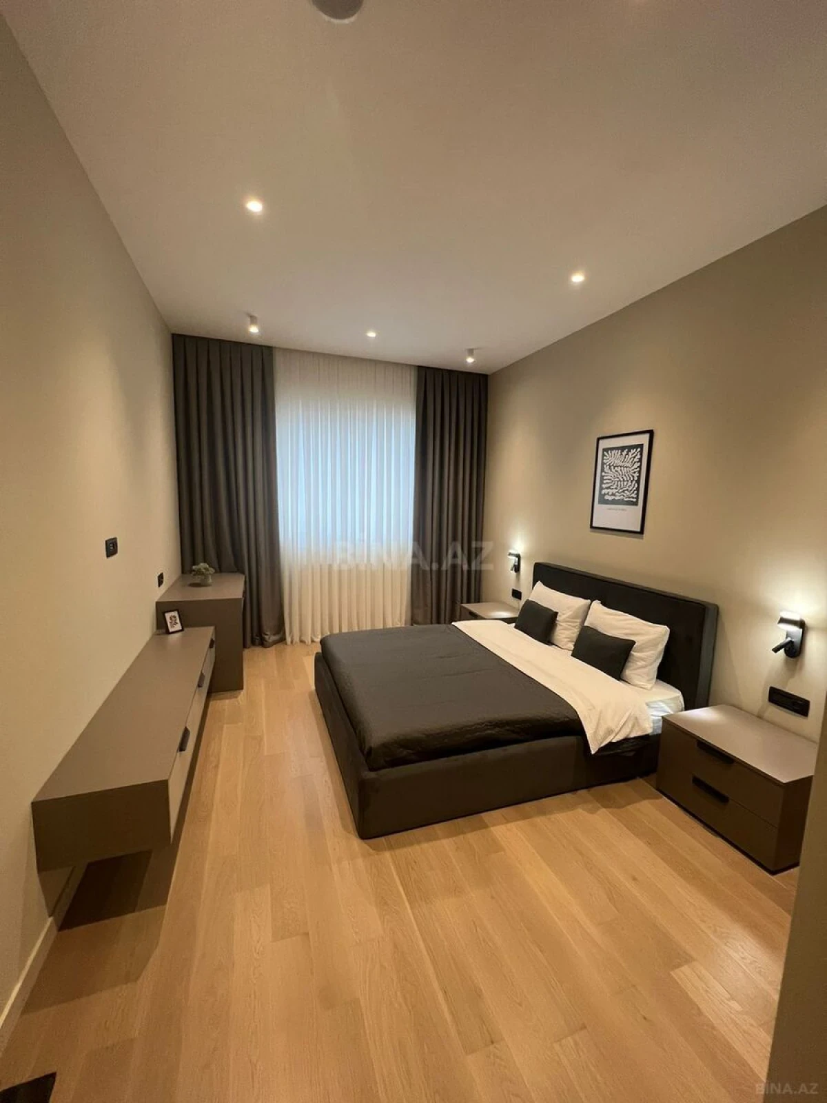 Kirayə verilir 3 otaqlı mənzil 140 m²
