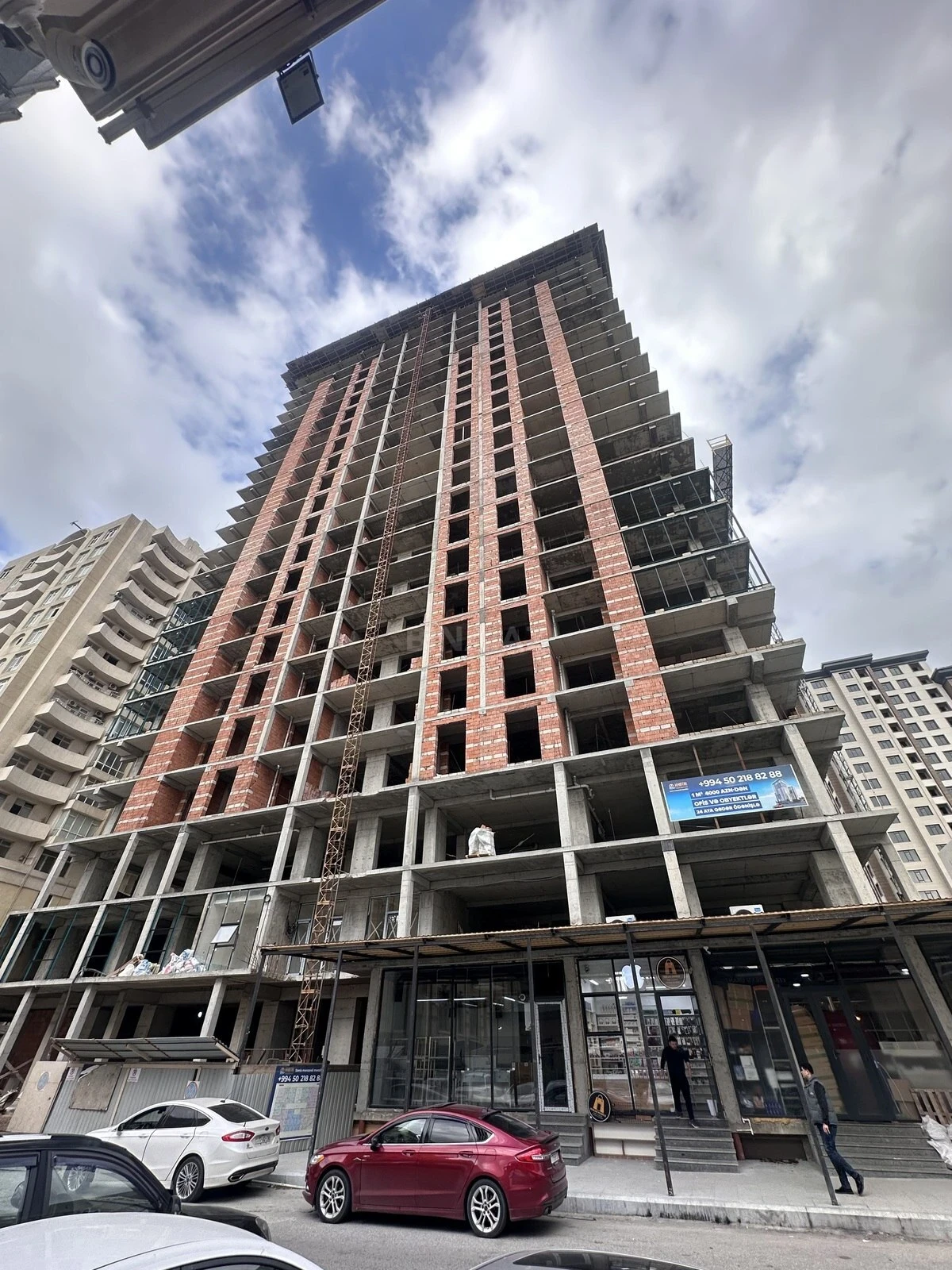 Satılır 1 otaqlı mənzil 61 m²
