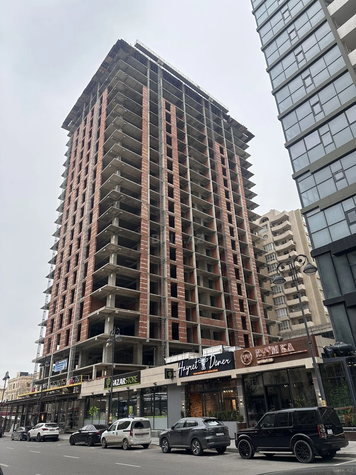 Satılır 1 otaqlı mənzil 61 m²