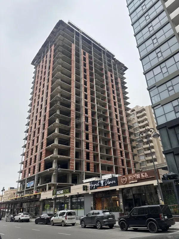 Satılır 1 otaqlı mənzil 61 m²