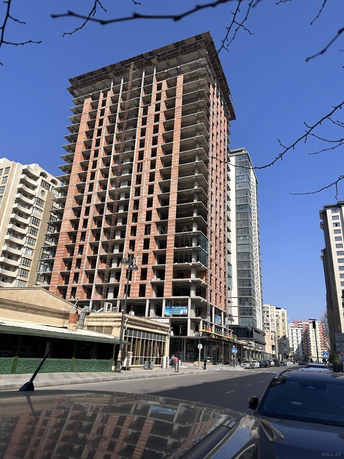 Satılır 1 otaqlı mənzil 61 m²