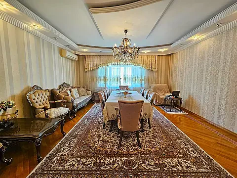 Satılır 3 otaqlı mənzil 140 m² — Bakı 3 otaq 140.00 m²