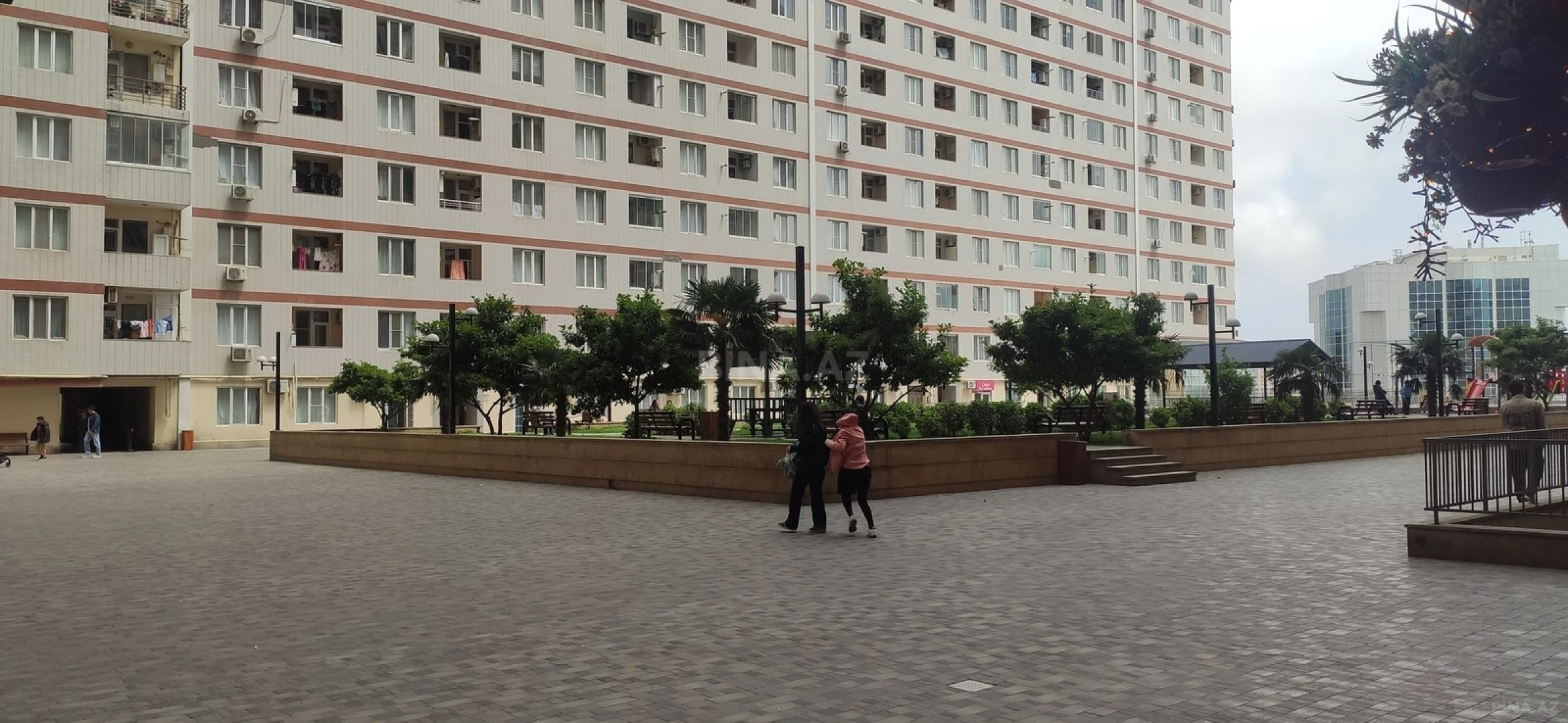 Satılır 3 otaqlı mənzil 55 m²
