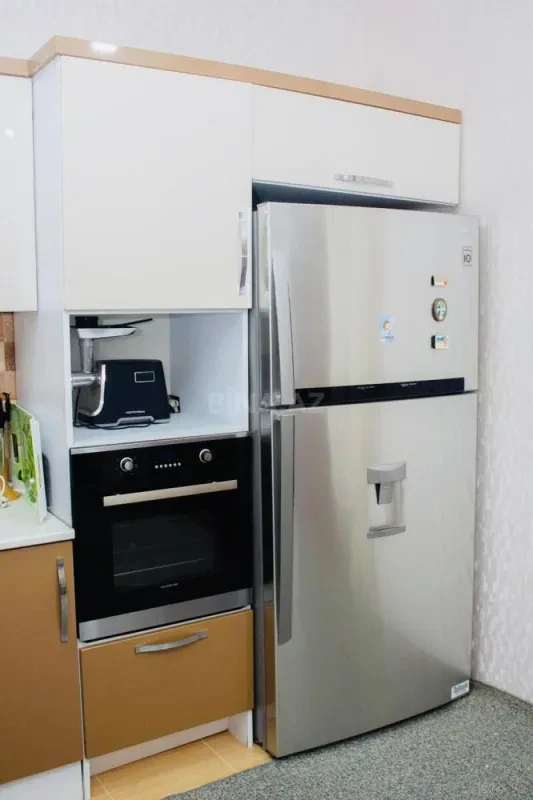 Kirayə verilir 5 otaqlı həyət evi 300 m²