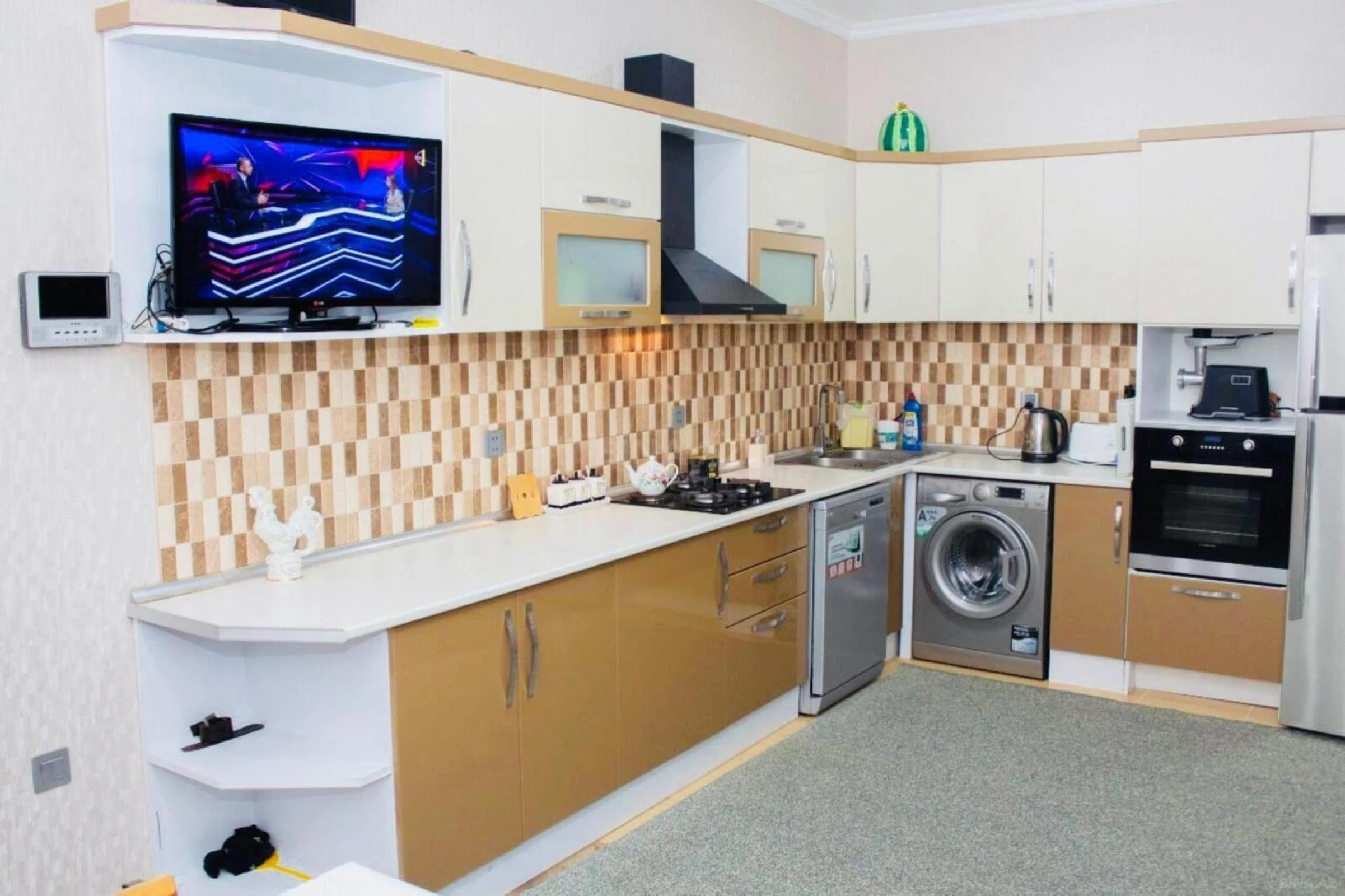 Kirayə verilir 5 otaqlı həyət evi 300 m²
