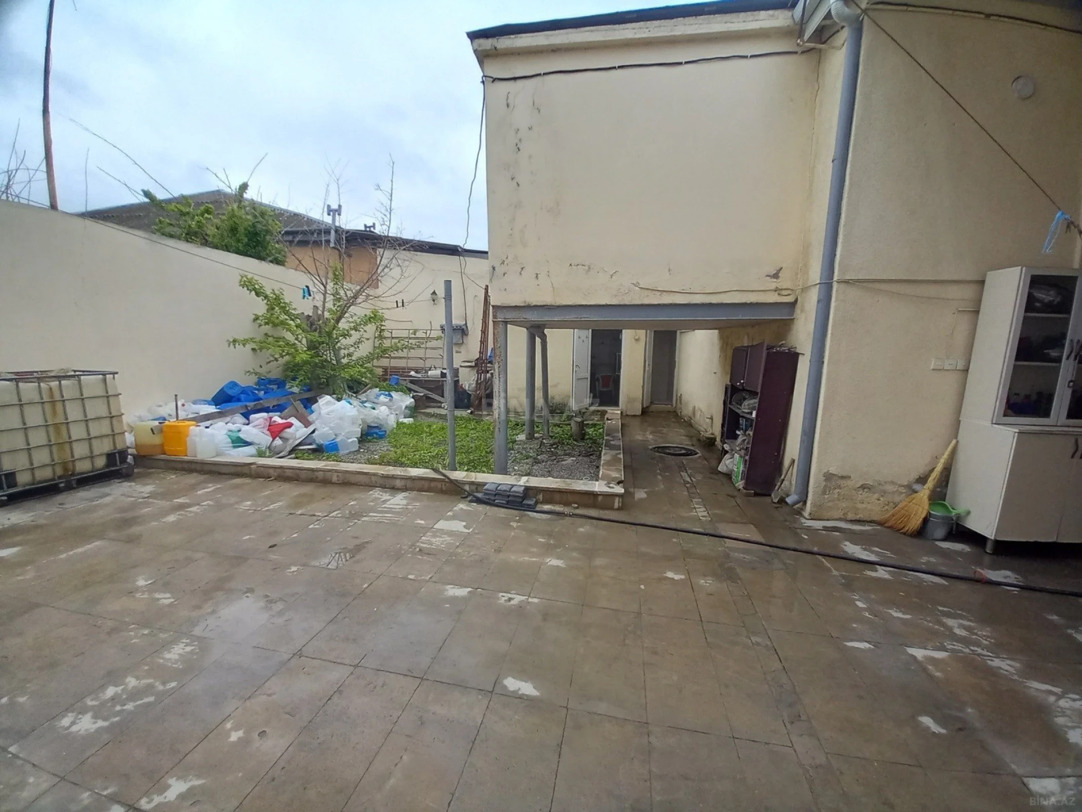 Satılır 3 otaqlı həyət evi 100 m²