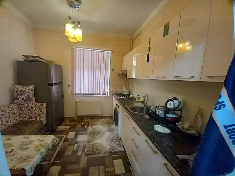 Satılır 3 otaqlı həyət evi 100 m²