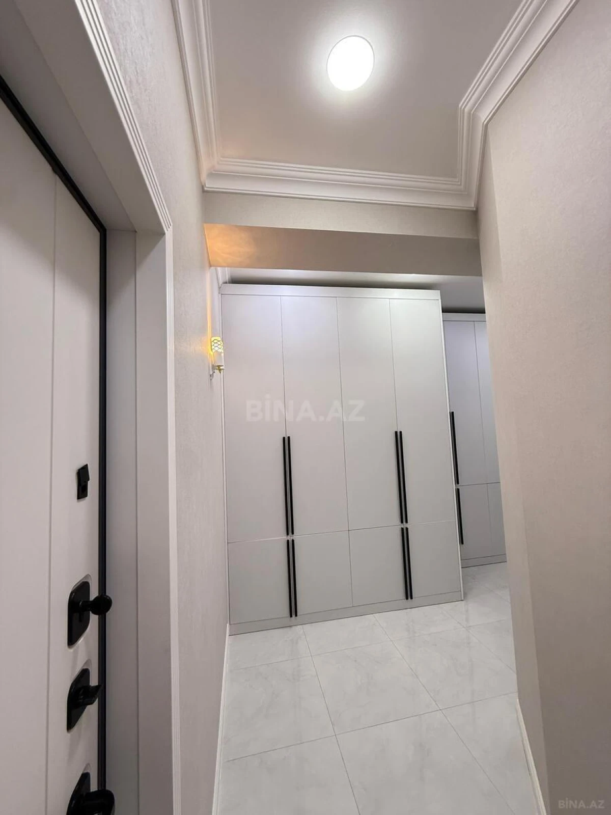 Satılır 2 otaqlı mənzil 69 m²