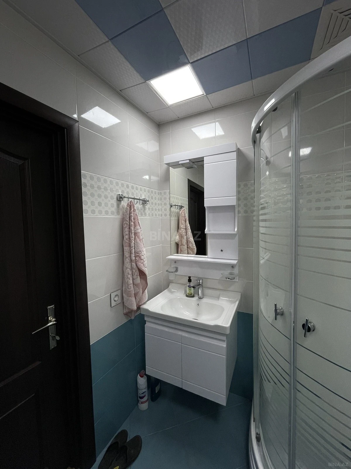 Kirayə verilir 2 otaqlı mənzil 90 m²