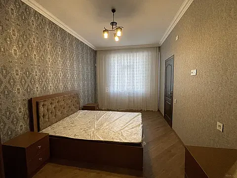 Kirayə verilir 2 otaqlı mənzil 90 m²