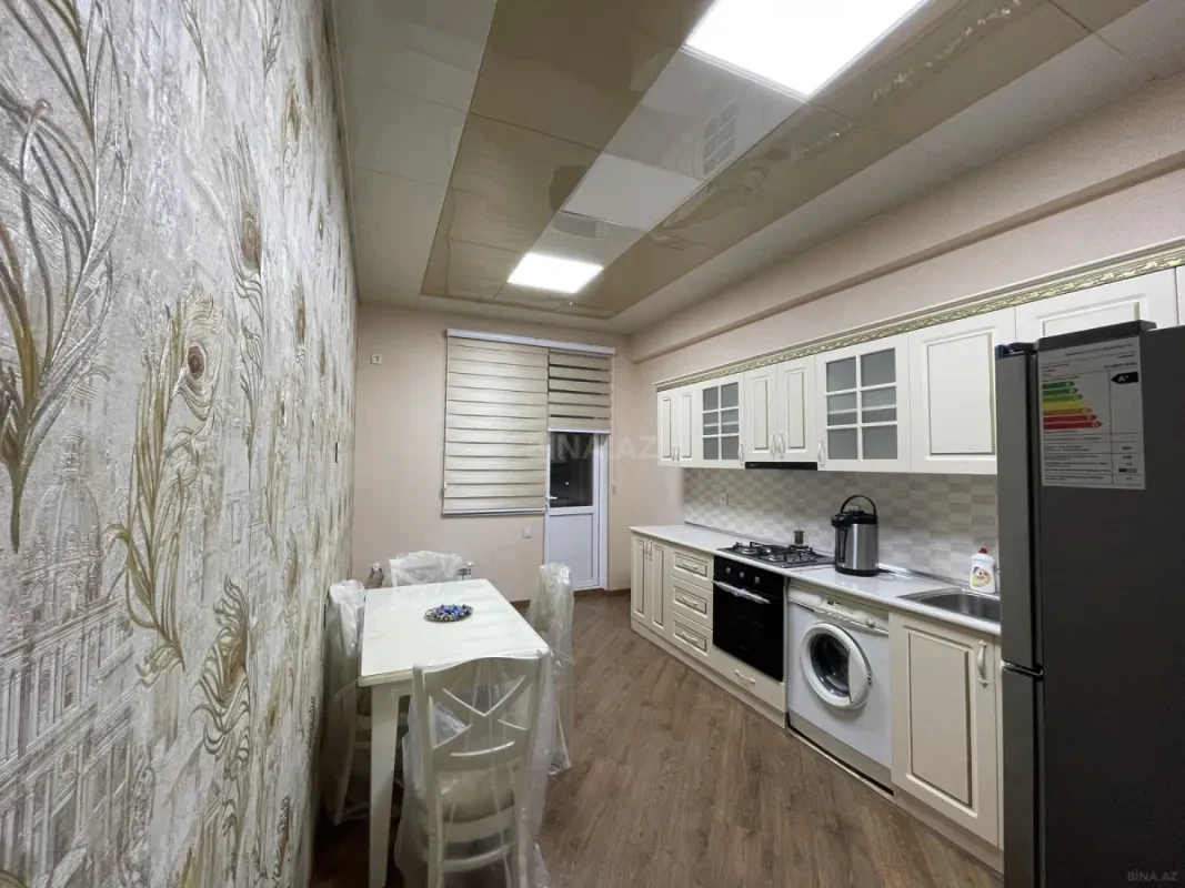 Kirayə verilir 2 otaqlı mənzil 90 m²