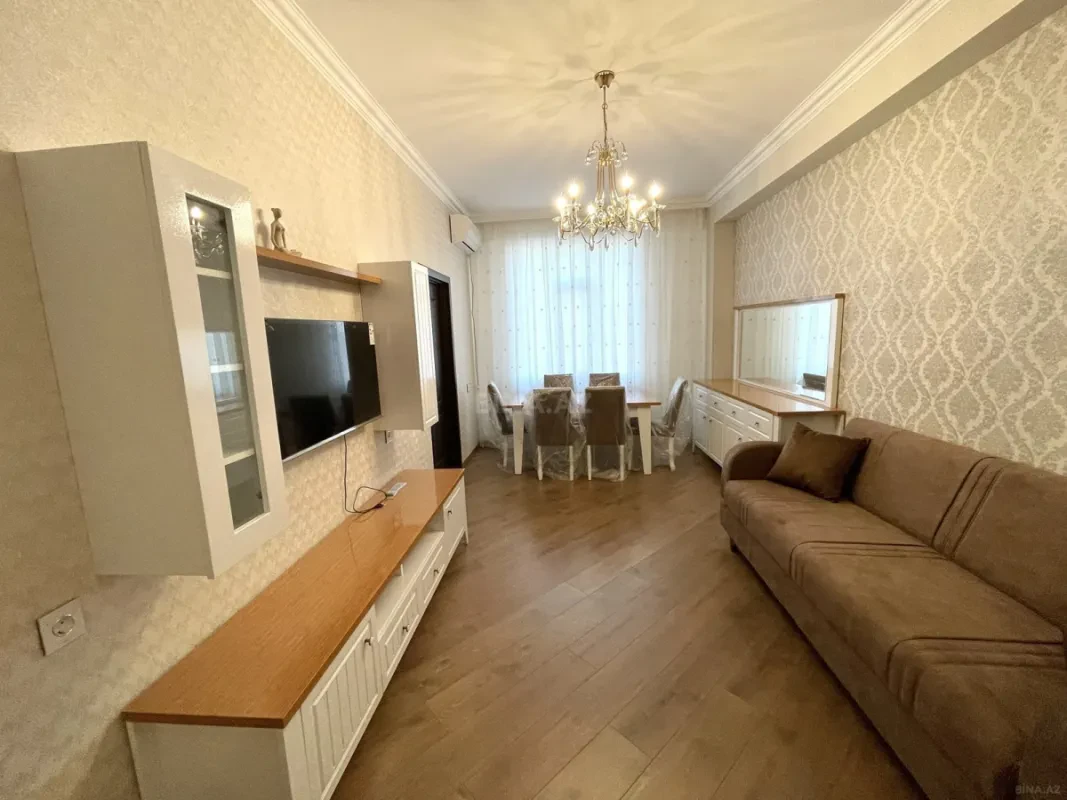 Kirayə verilir 2 otaqlı mənzil 90 m²