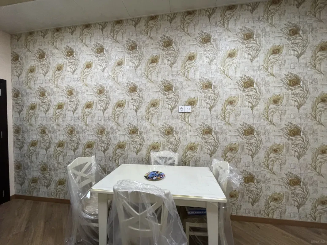 Kirayə verilir 2 otaqlı mənzil 90 m²
