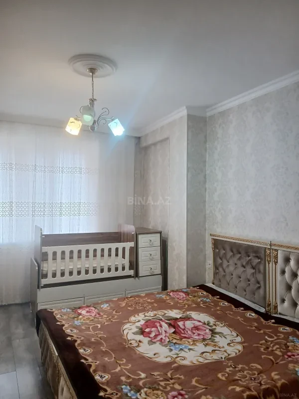 Kirayə verilir 2 otaqlı mənzil 70 m²