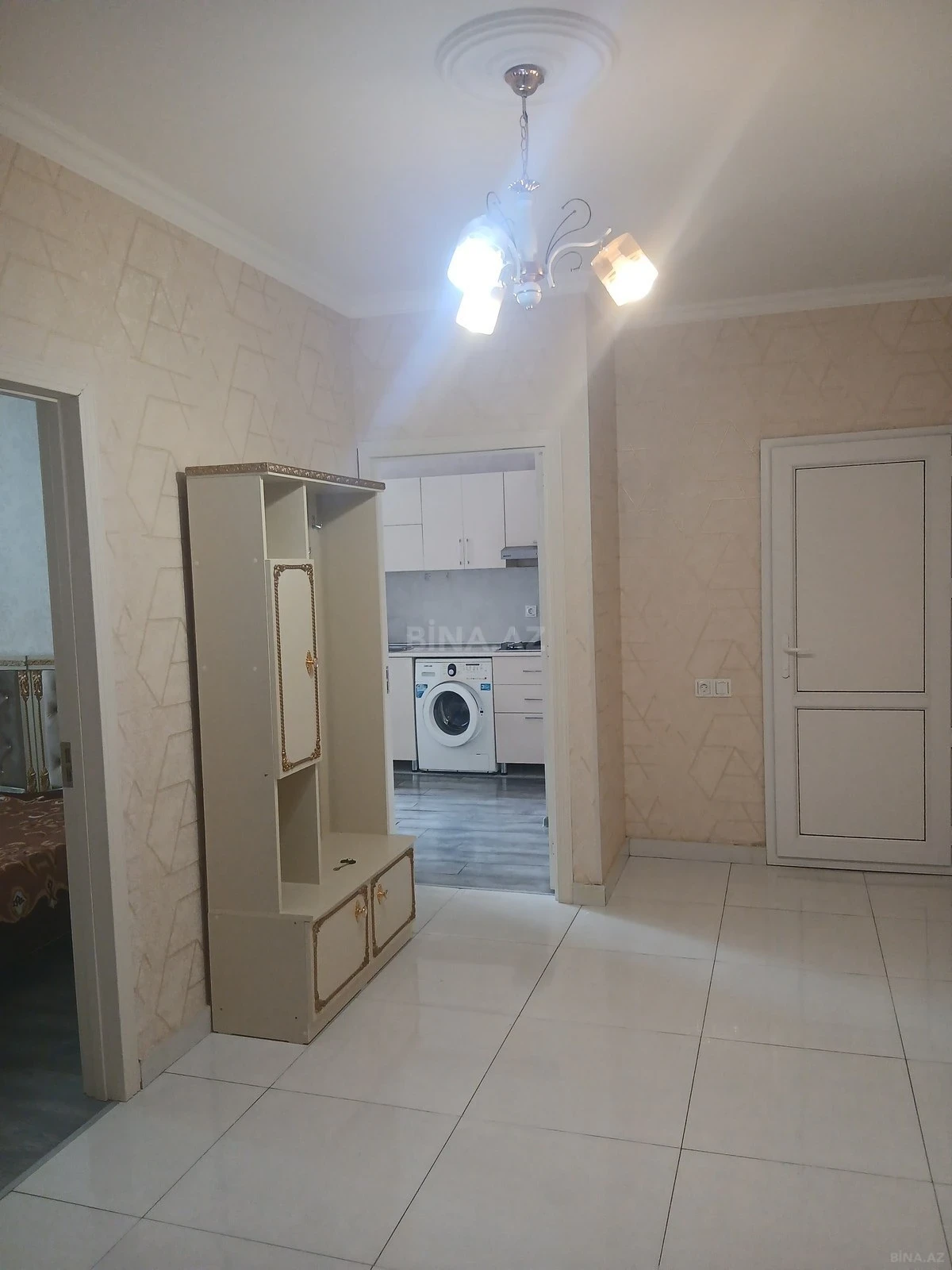Kirayə verilir 2 otaqlı mənzil 70 m²