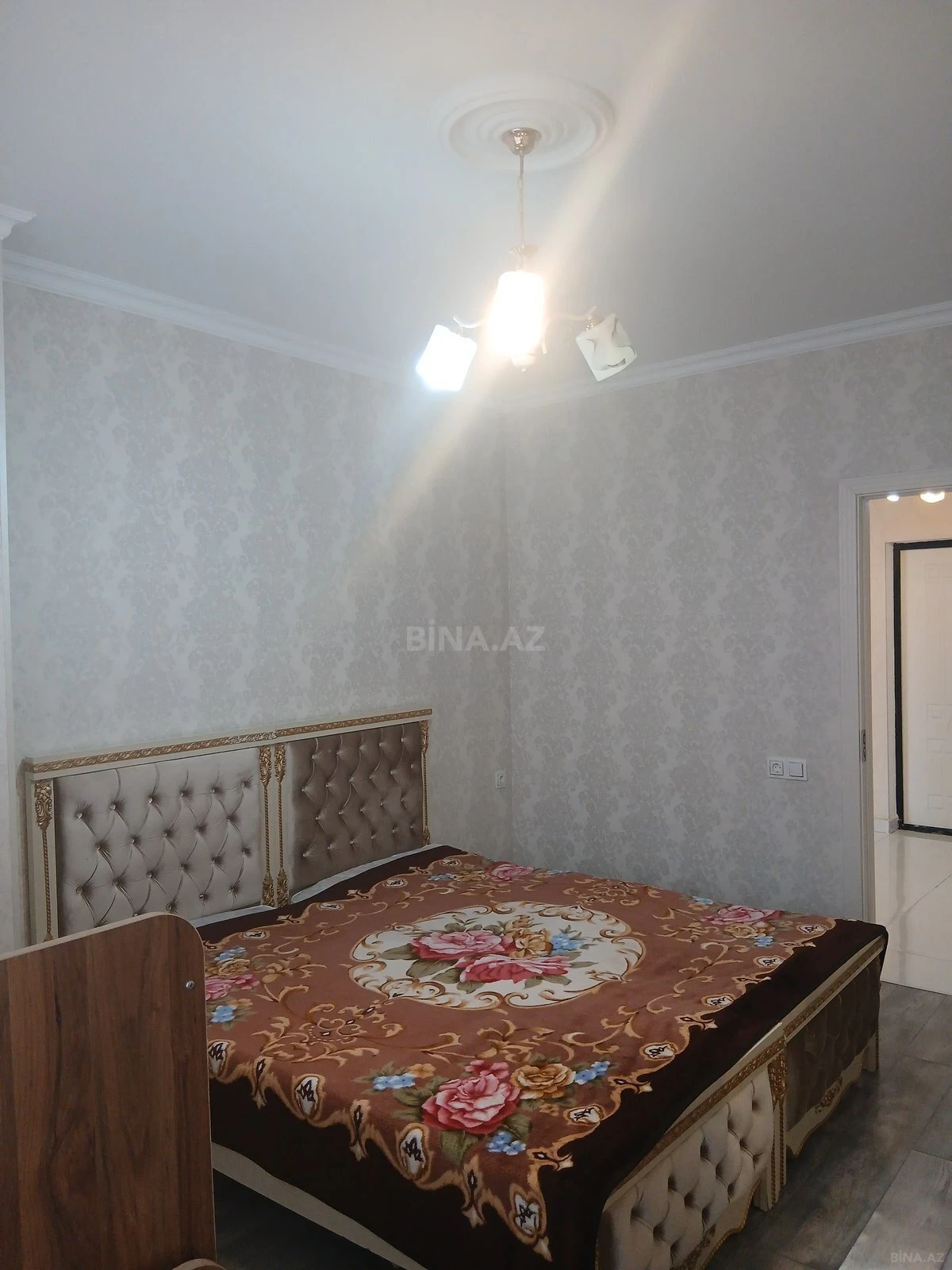 Kirayə verilir 2 otaqlı mənzil 70 m²