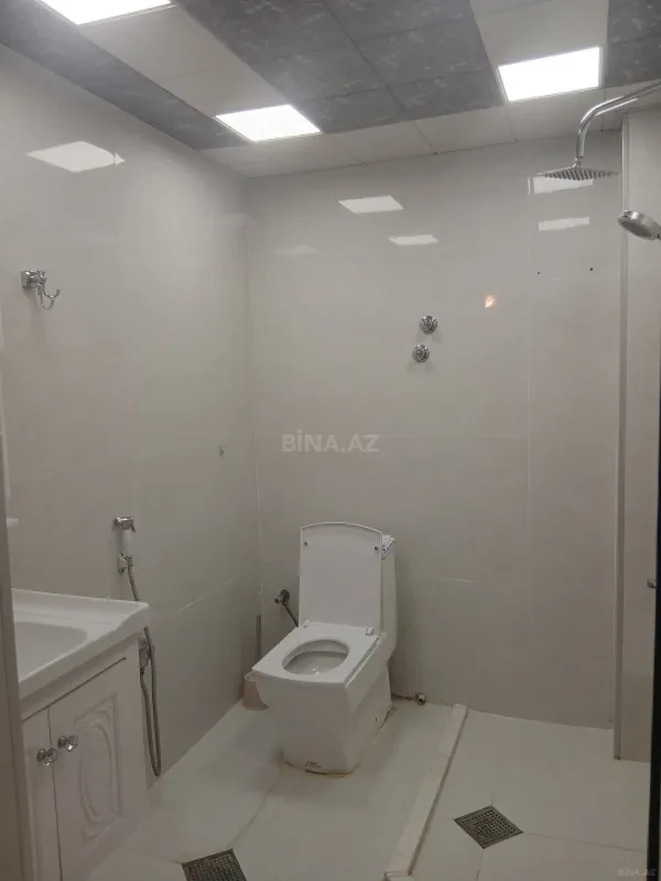 Kirayə verilir 2 otaqlı mənzil 70 m²