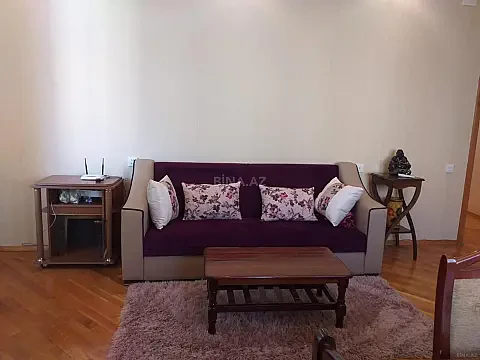 Kirayə verilir 2 otaqlı mənzil 80 m²