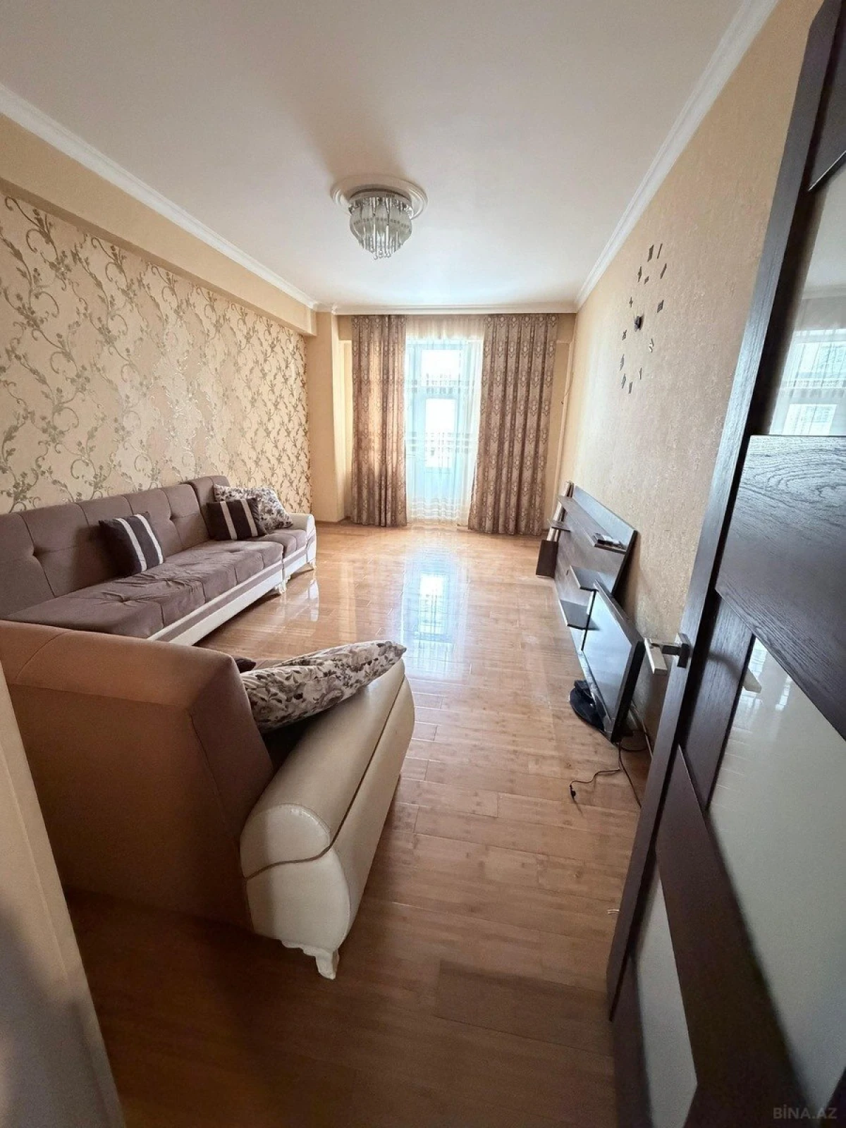 Kirayə verilir 3 otaqlı mənzil 110 m²