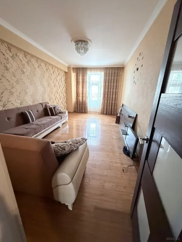 Kirayə verilir 3 otaqlı mənzil 110 m²