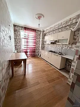 Kirayə verilir 3 otaqlı mənzil 110 m²