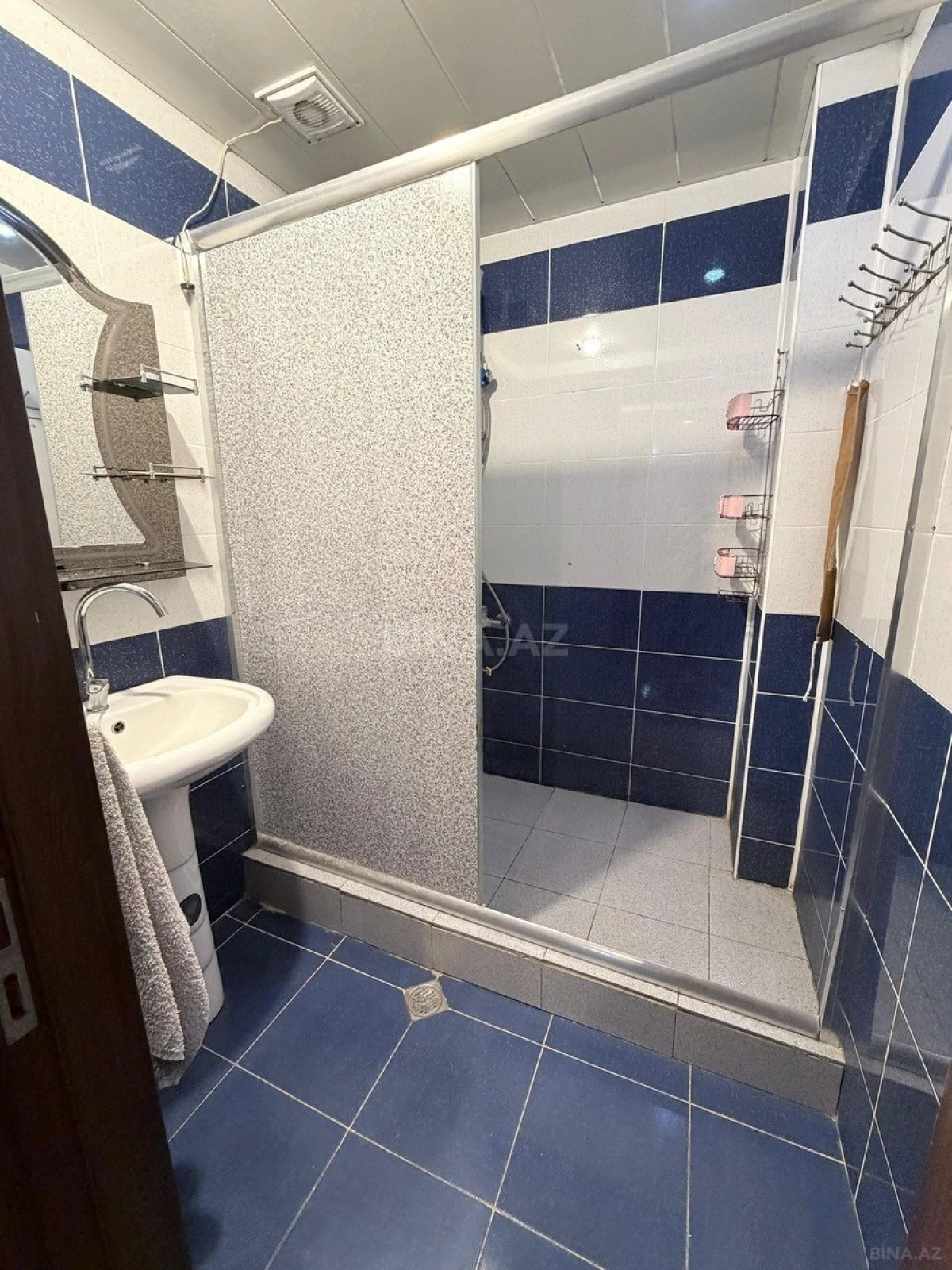 Kirayə verilir 3 otaqlı mənzil 110 m²