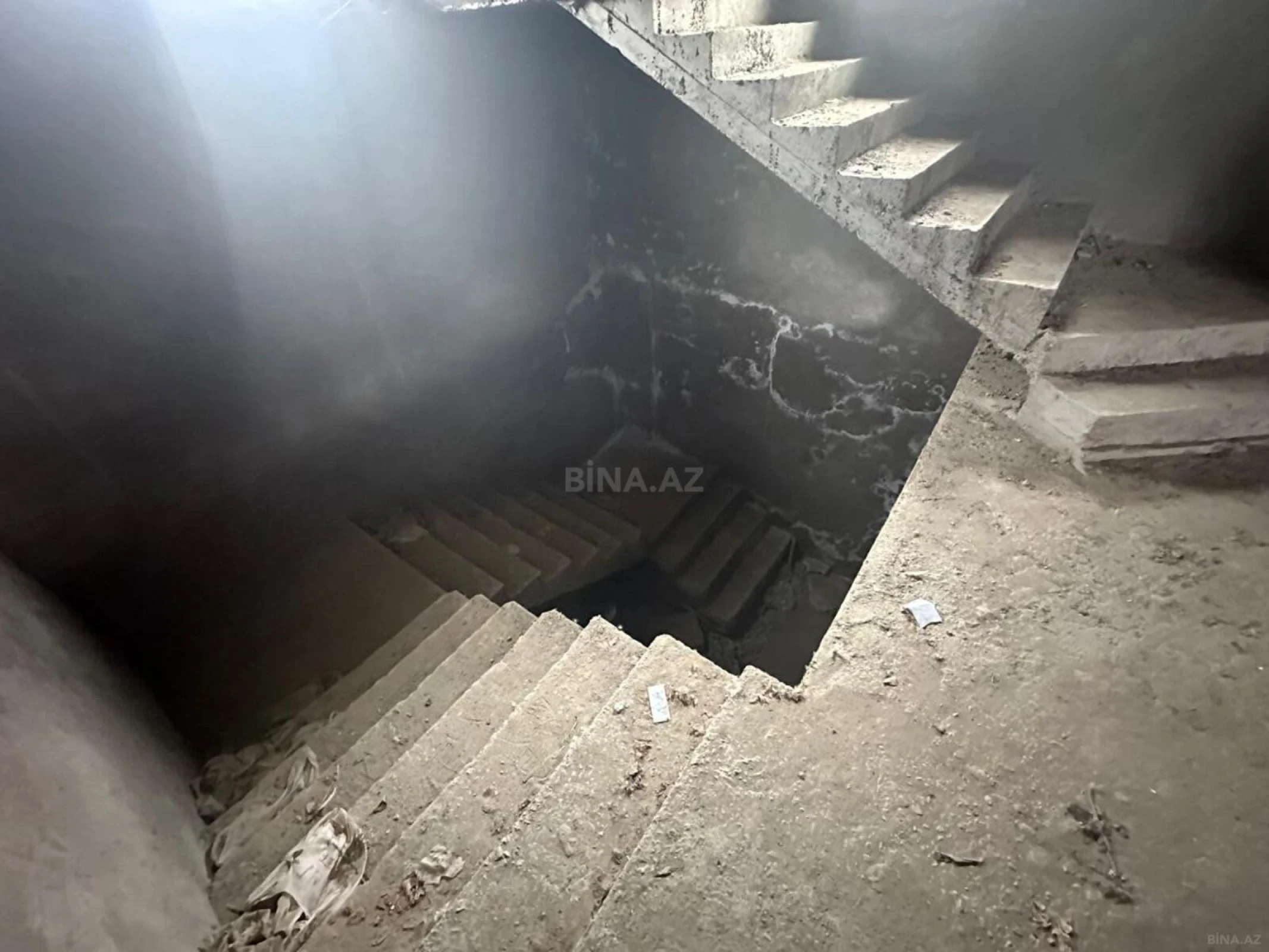 Satılır 7 otaqlı həyət evi 634 m²