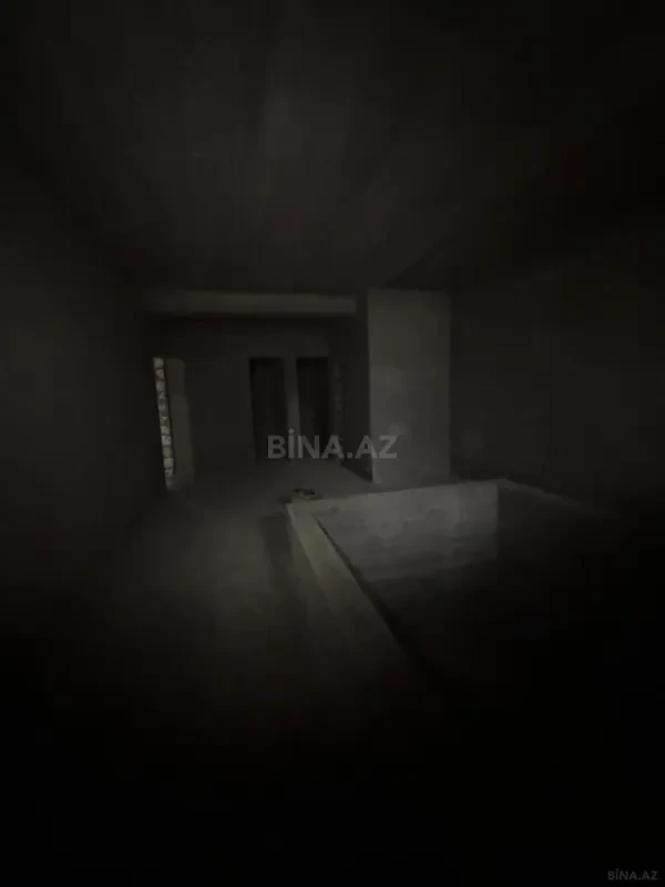 Satılır 7 otaqlı həyət evi 634 m²