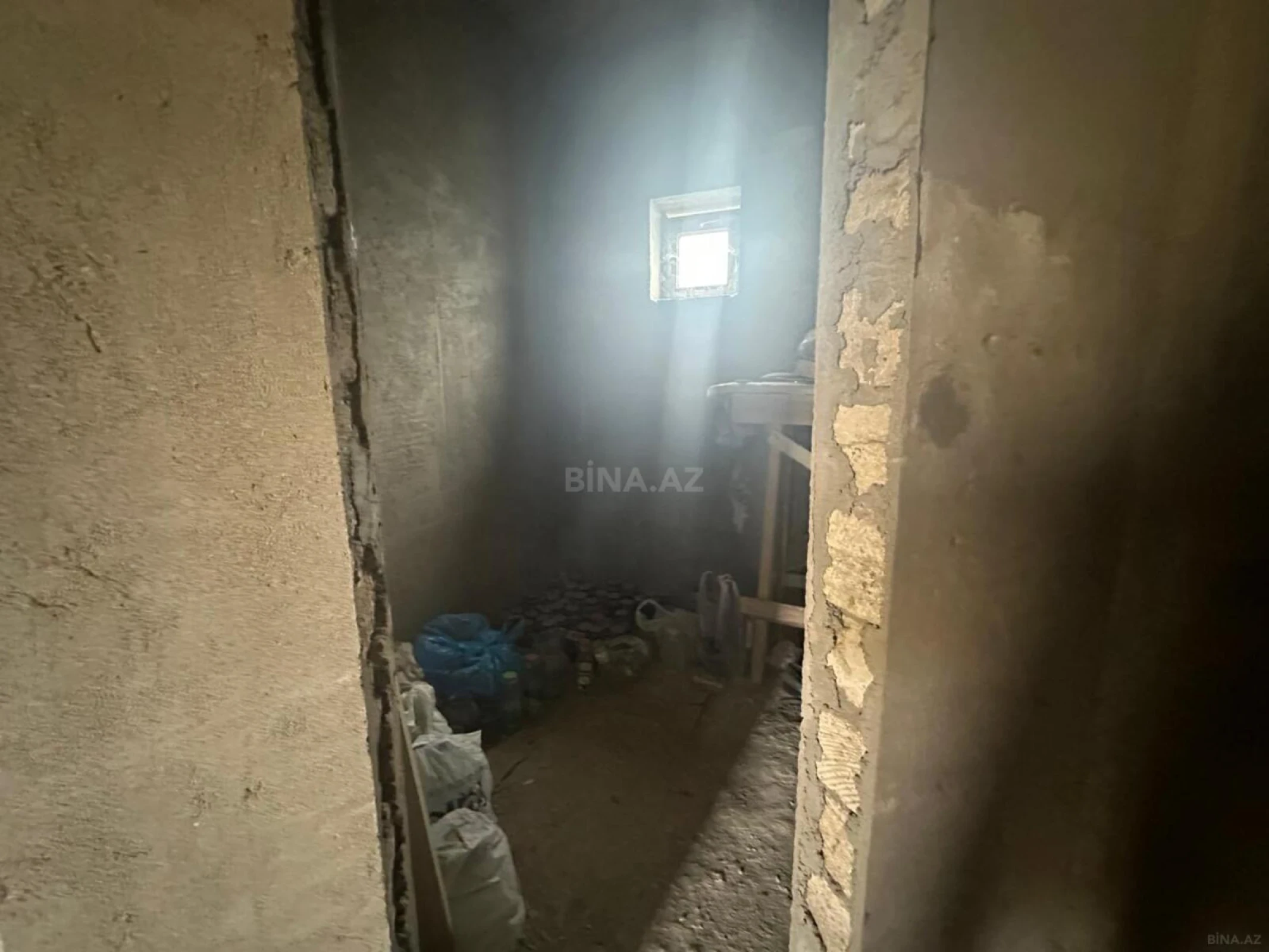 Satılır 7 otaqlı həyət evi 634 m²