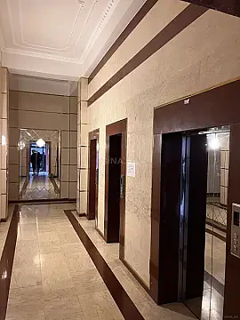 Satılır obyekt 326 m²