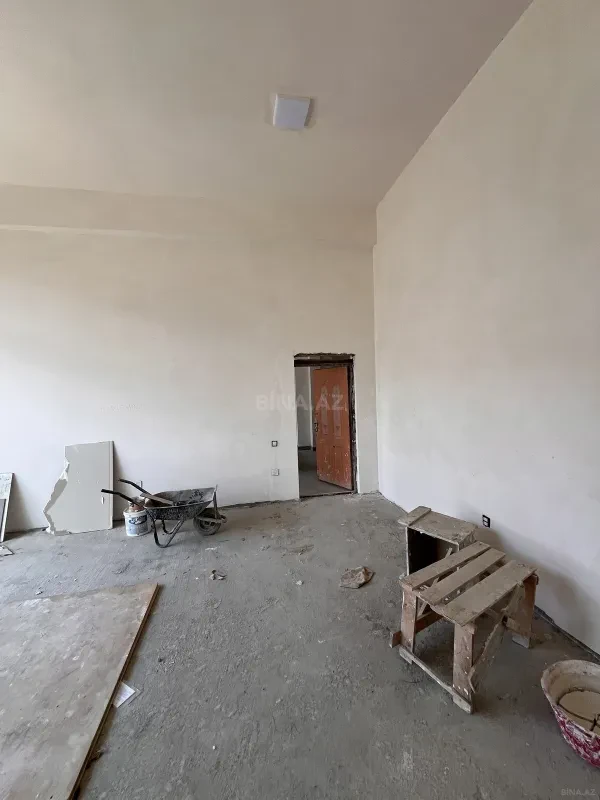 Satılır obyekt 326 m²