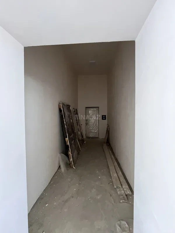 Satılır obyekt 326 m²