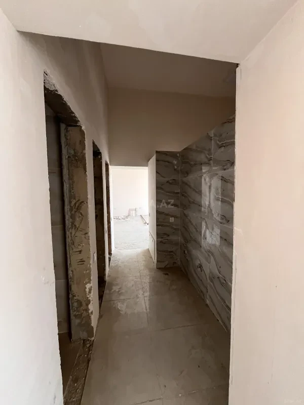 Satılır obyekt 326 m²