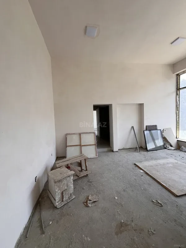Satılır obyekt 326 m²