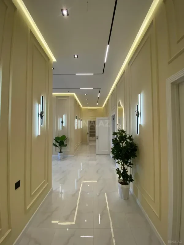 Satılır 4 otaqlı həyət evi 195 m²