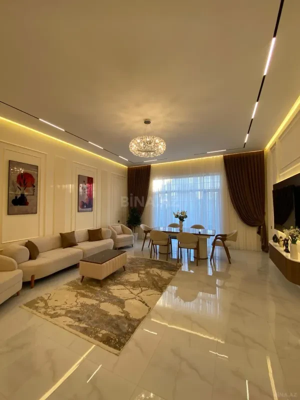 Satılır 4 otaqlı həyət evi 195 m²