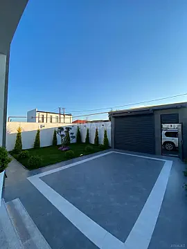 Satılır 4 otaqlı həyət evi 195 m²