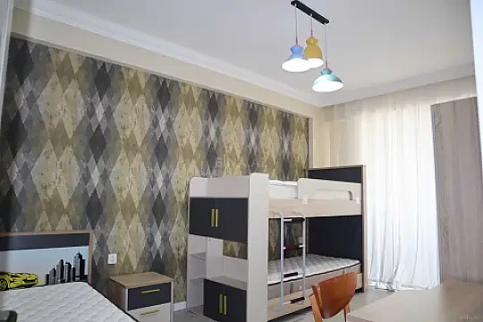 Kirayə verilir 3 otaqlı mənzil 105 m²