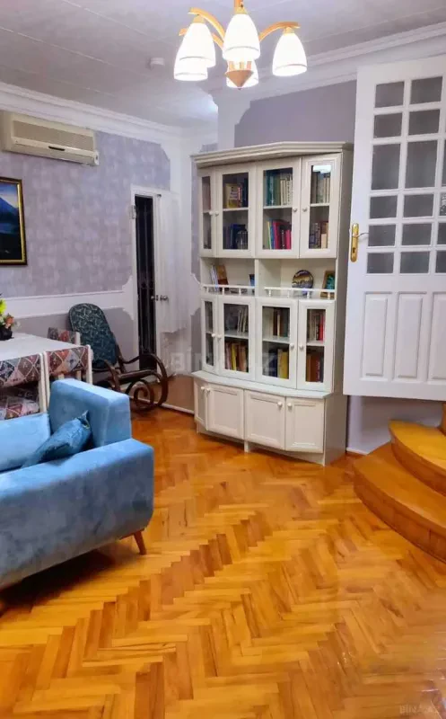 Kirayə verilir 2 otaqlı mənzil 50 m²
