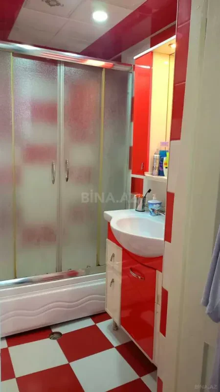 Kirayə verilir 2 otaqlı mənzil 50 m²