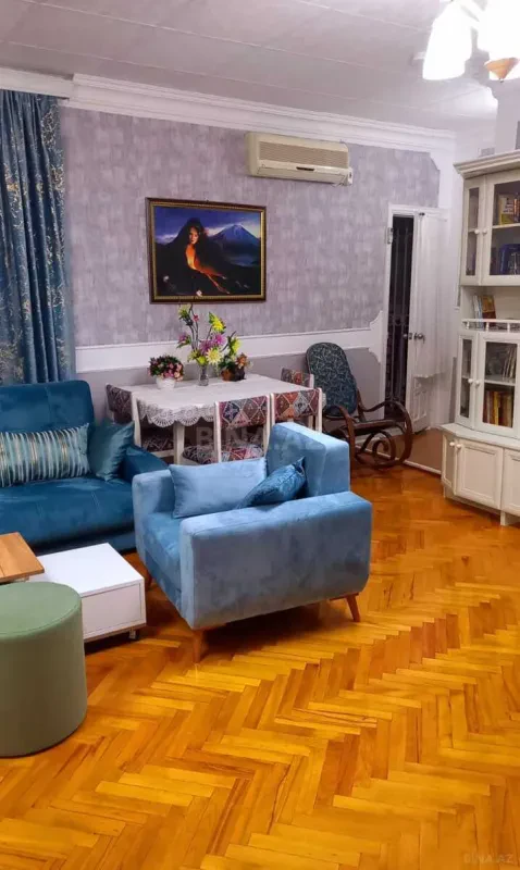 Kirayə verilir 2 otaqlı mənzil 50 m²