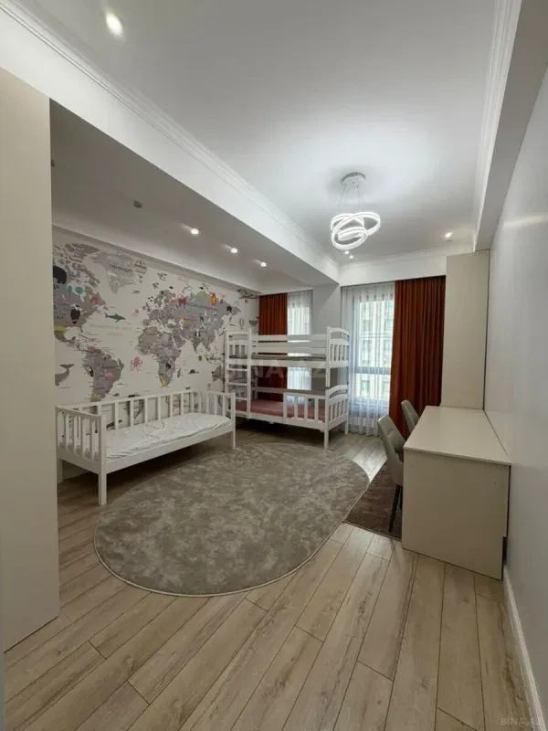 Kirayə verilir 3 otaqlı mənzil 110 m²